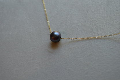 Peacock Freshwater Pearl on 18” Chain w/ Adjustable Slide Bead