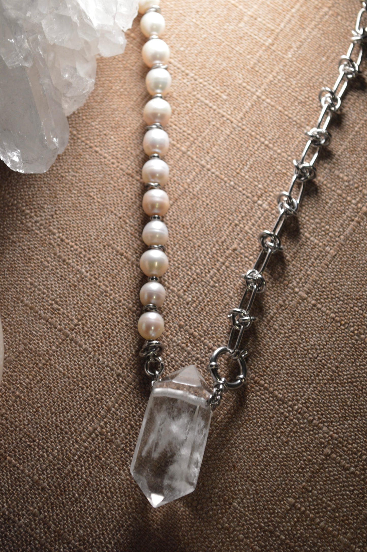 Fresh Quartz & Knots Necklace