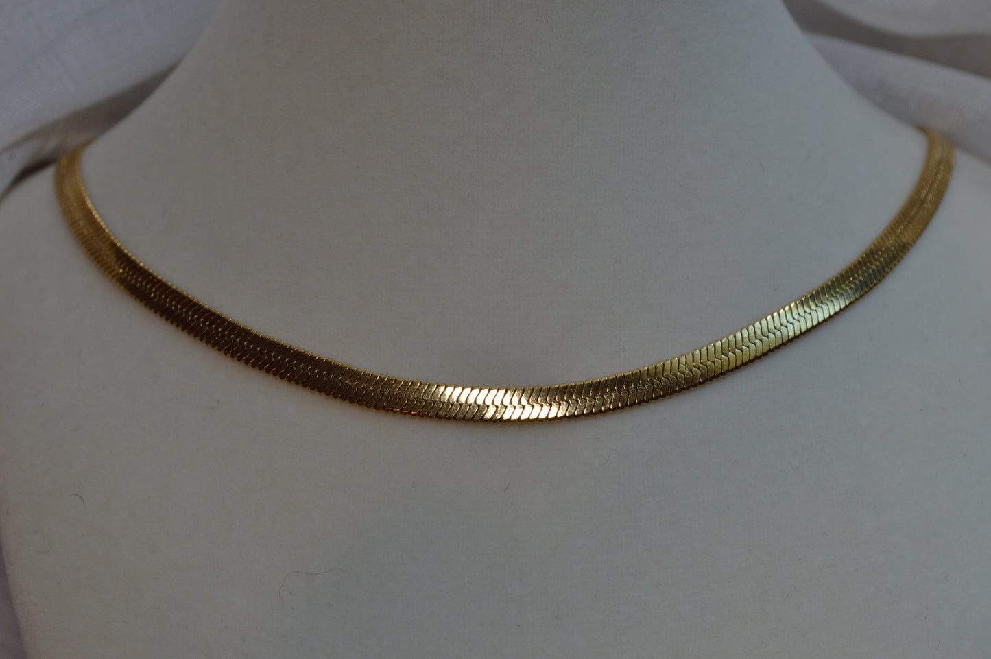 18" Heroine's Bone Necklace