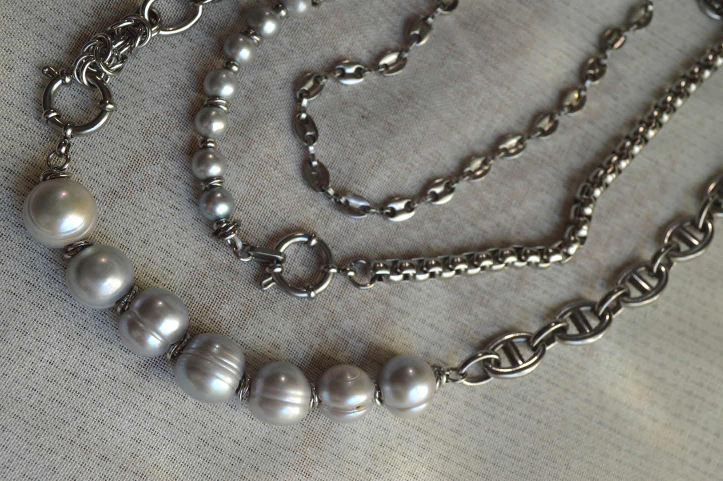 18" Sailor's 7 Gray Seas Pearl Necklace