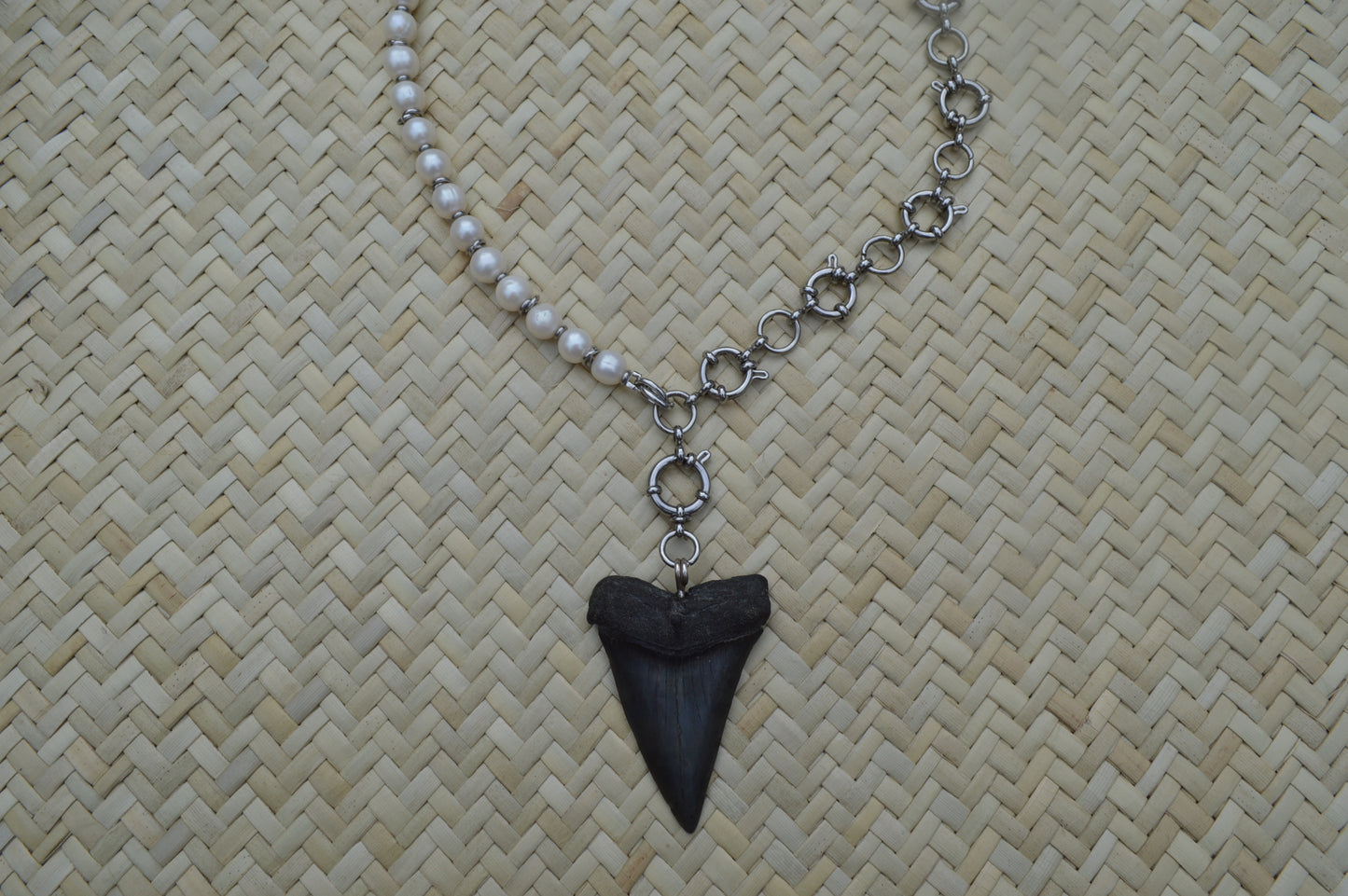 No.11 Scout Pearl Mako 19" Necklace