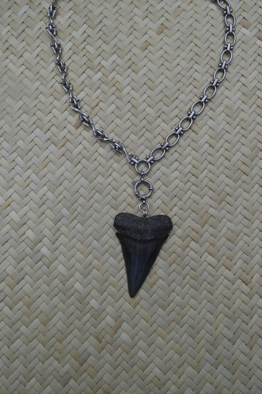 No.13 Amadeus Mako 20" Necklace