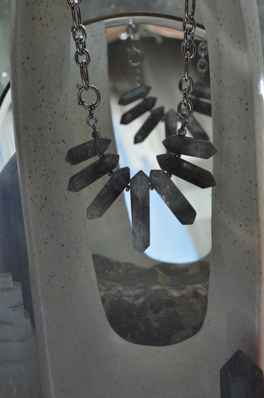 7pt Cloudy Quartz Stainless Statement Necklace