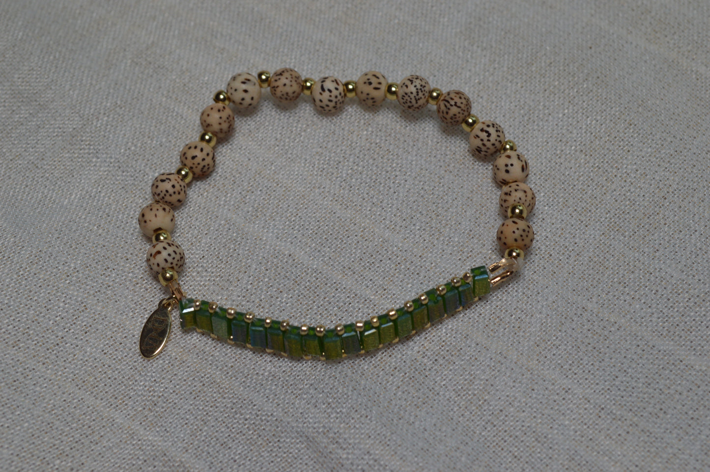 Bhodi Seed Half Stretch Bracelet